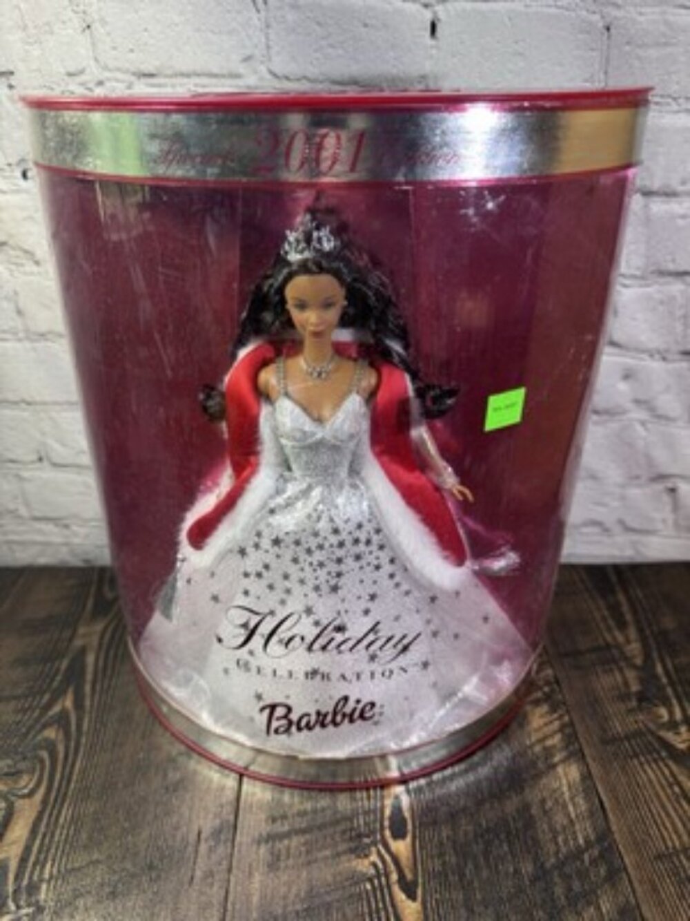 Mattel Holiday Celebration Barbie 2001 Special Edition White Silver Box Wear
